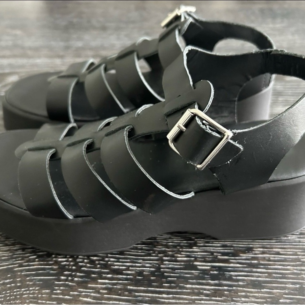 Steve Madden Womens 8 Sarai Sandals Black Leather Strappy Chunky Platform Y2K